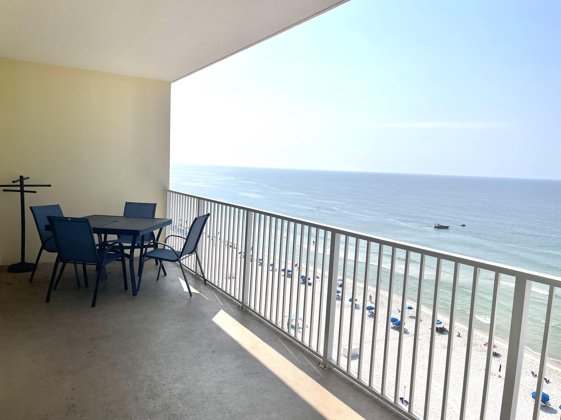 Crystal Shores 1003 17