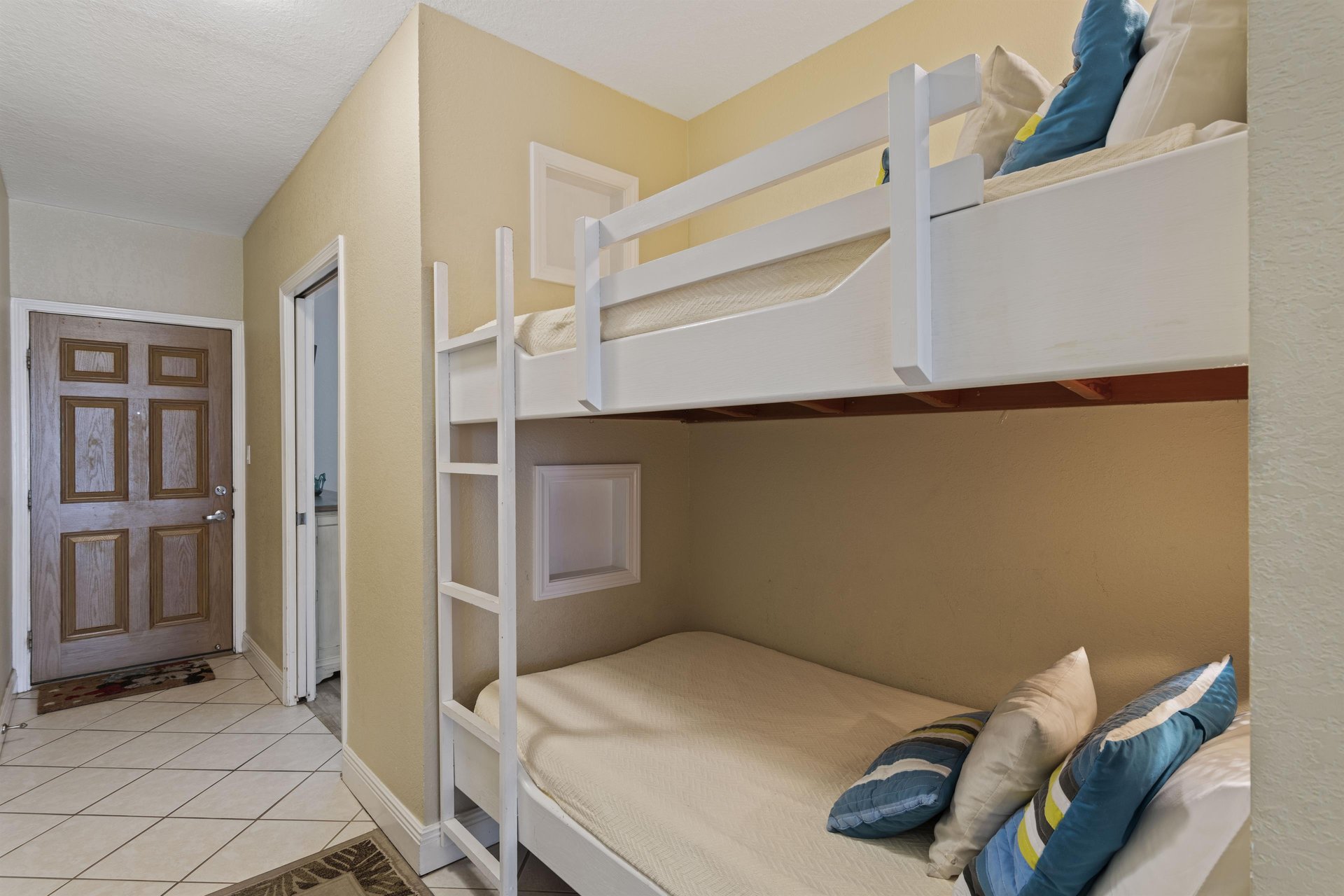 Destin Beach Club 303 11