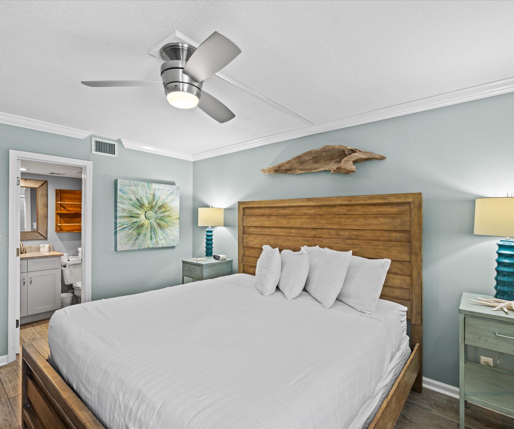 Holiday Surf and Racquet Unit 210 10