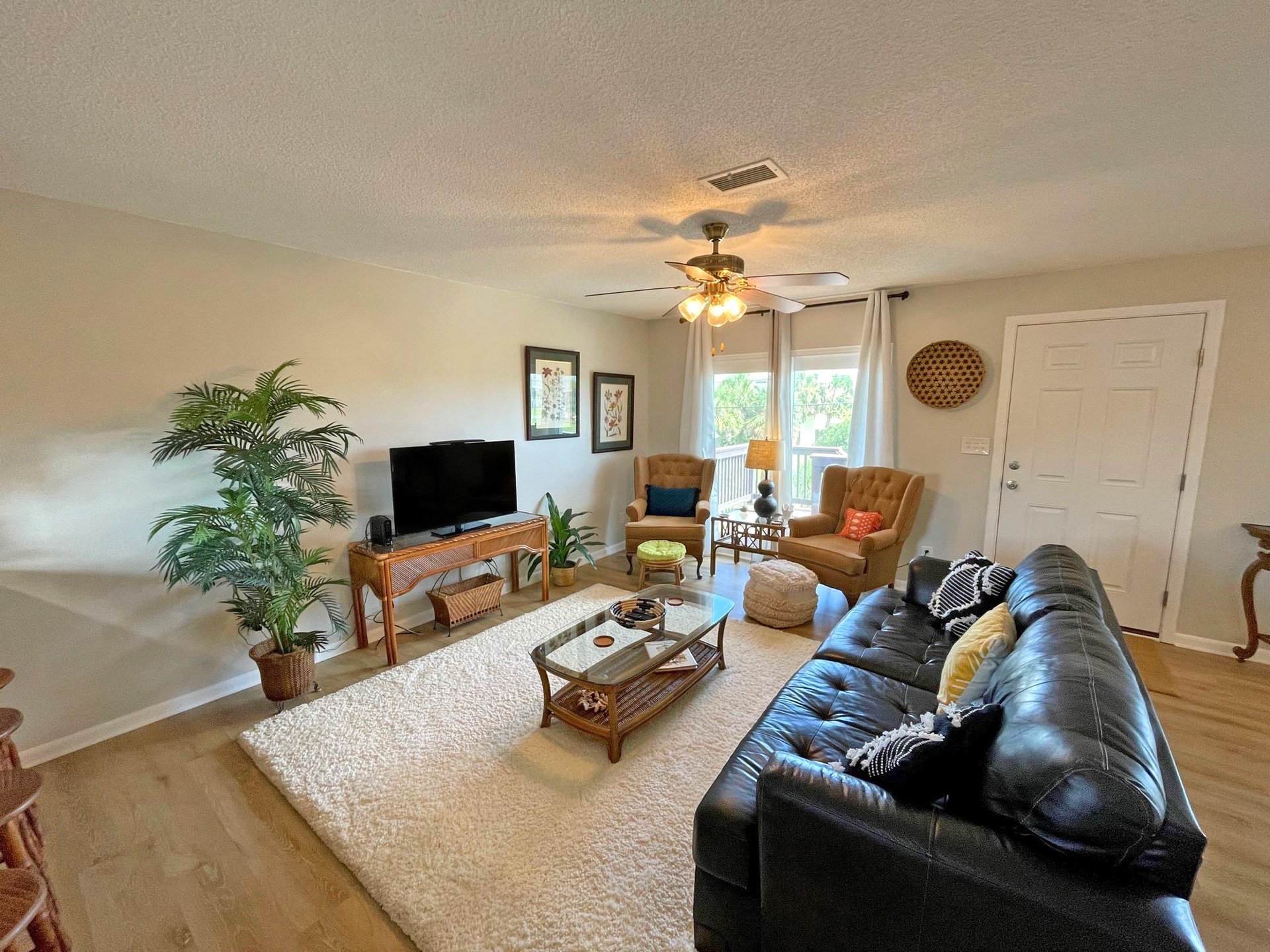 Panferio 903  The Beehive 6