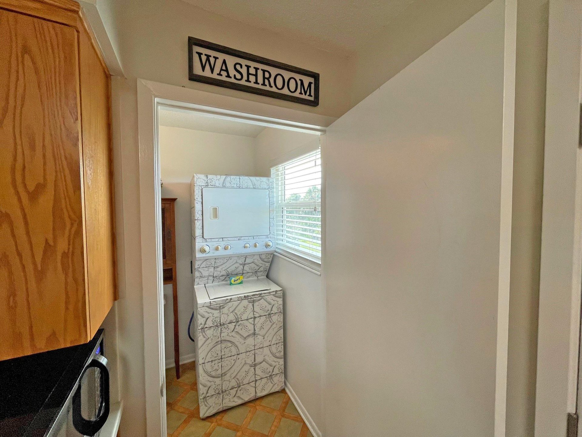 Panferio 903  The Beehive 14