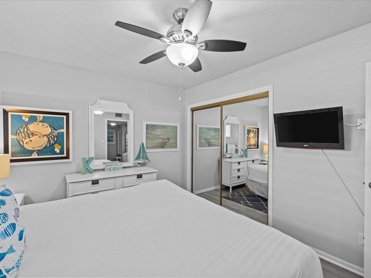 Holiday Surf and Racquet Unit 2A 18