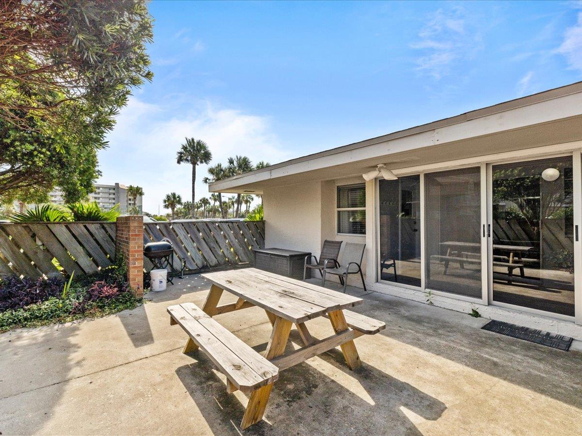 Holiday Surf and Racquet Unit 2A 27