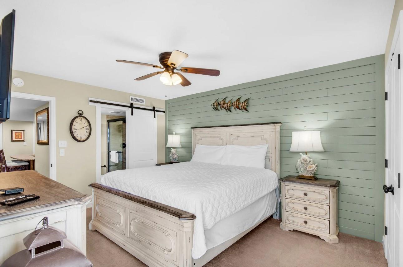 Holiday Surf and Racquet Unit 101 19