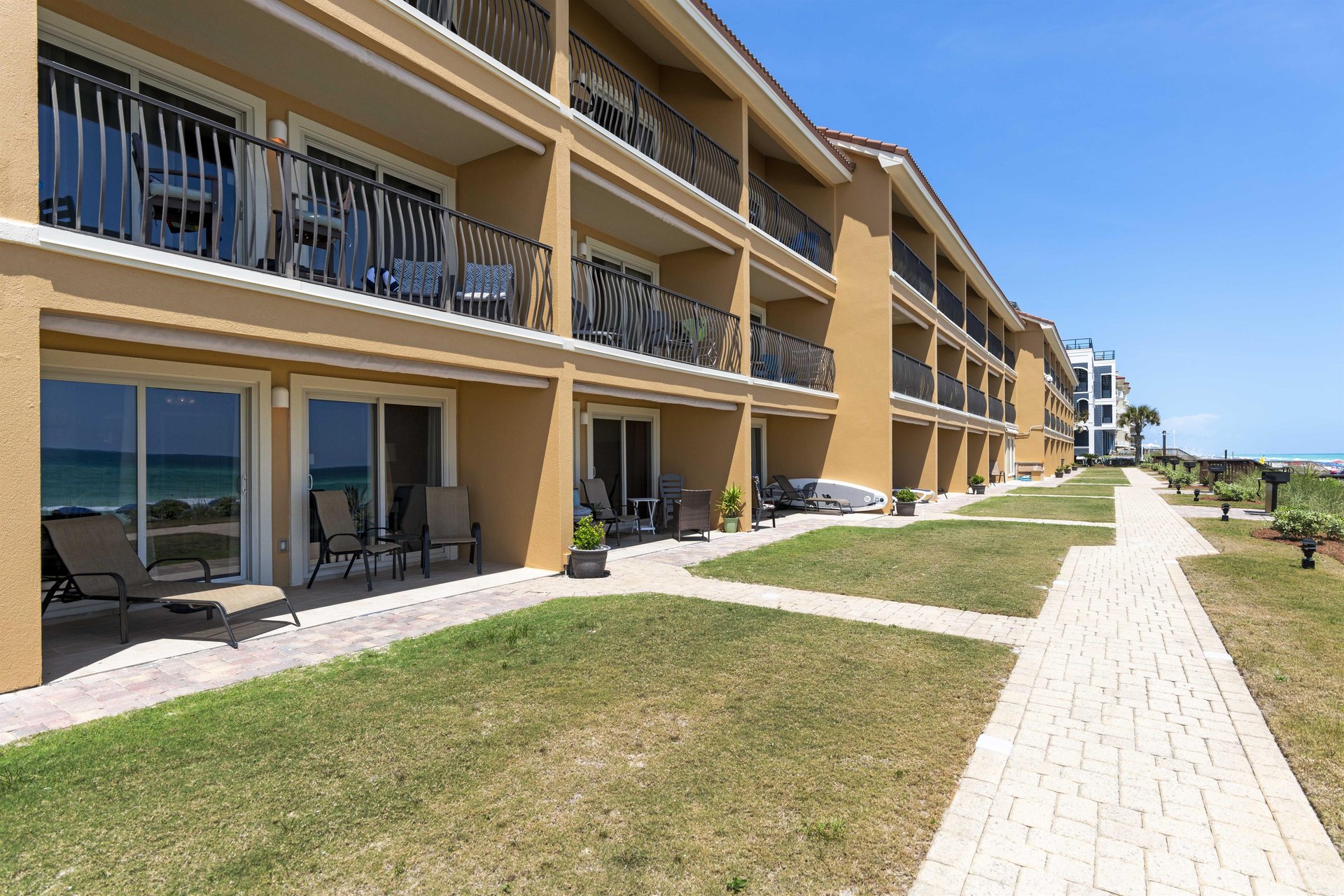 Coral Reef Club 13 18