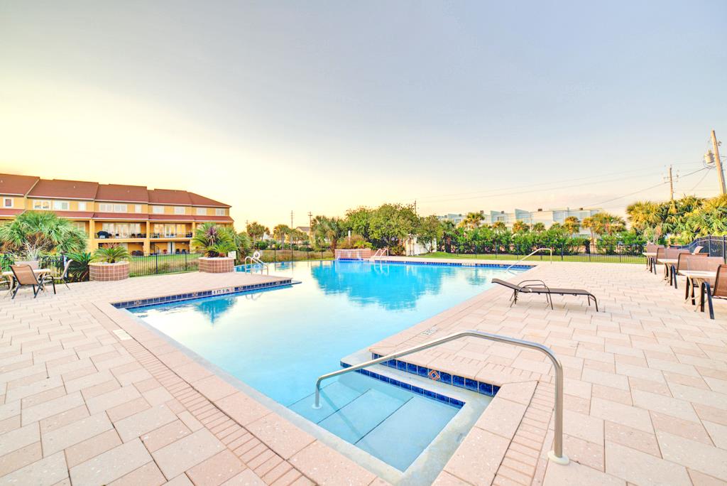 Regency Cabanas F1 29