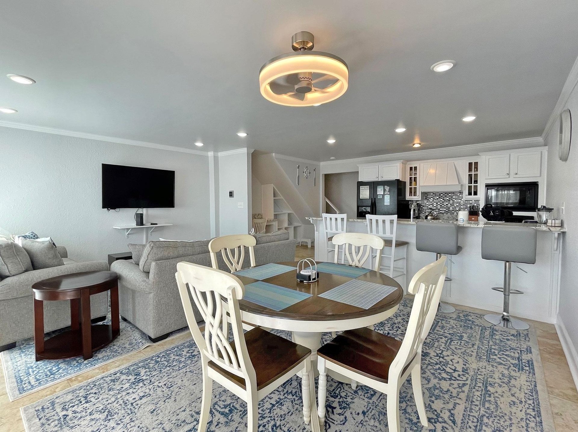 Regency Cabanas C3 11