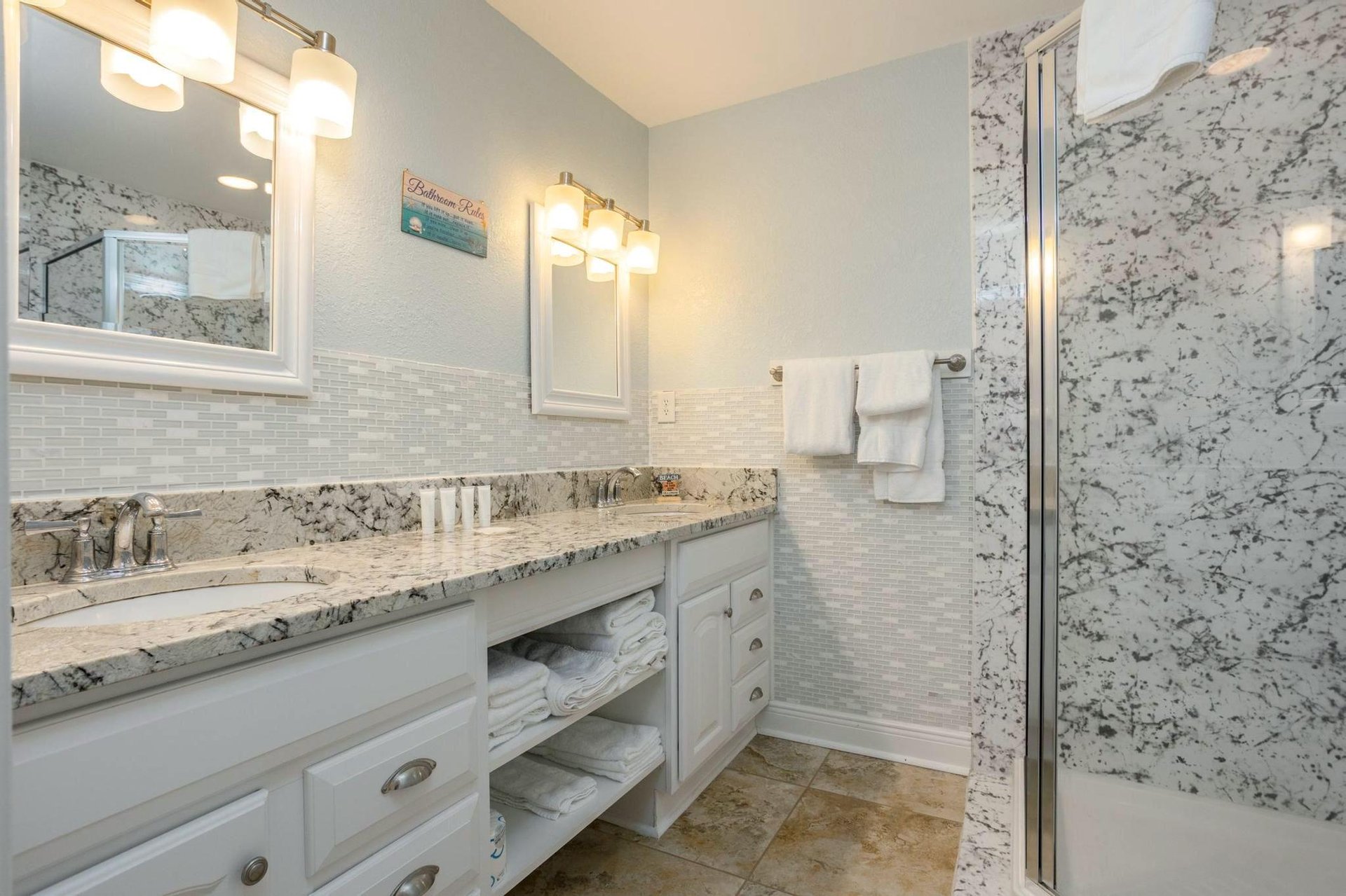 Regency Cabanas C3 18