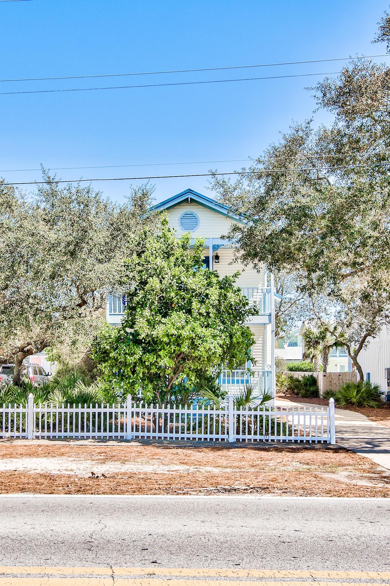 Crystal Blue Cottage 33