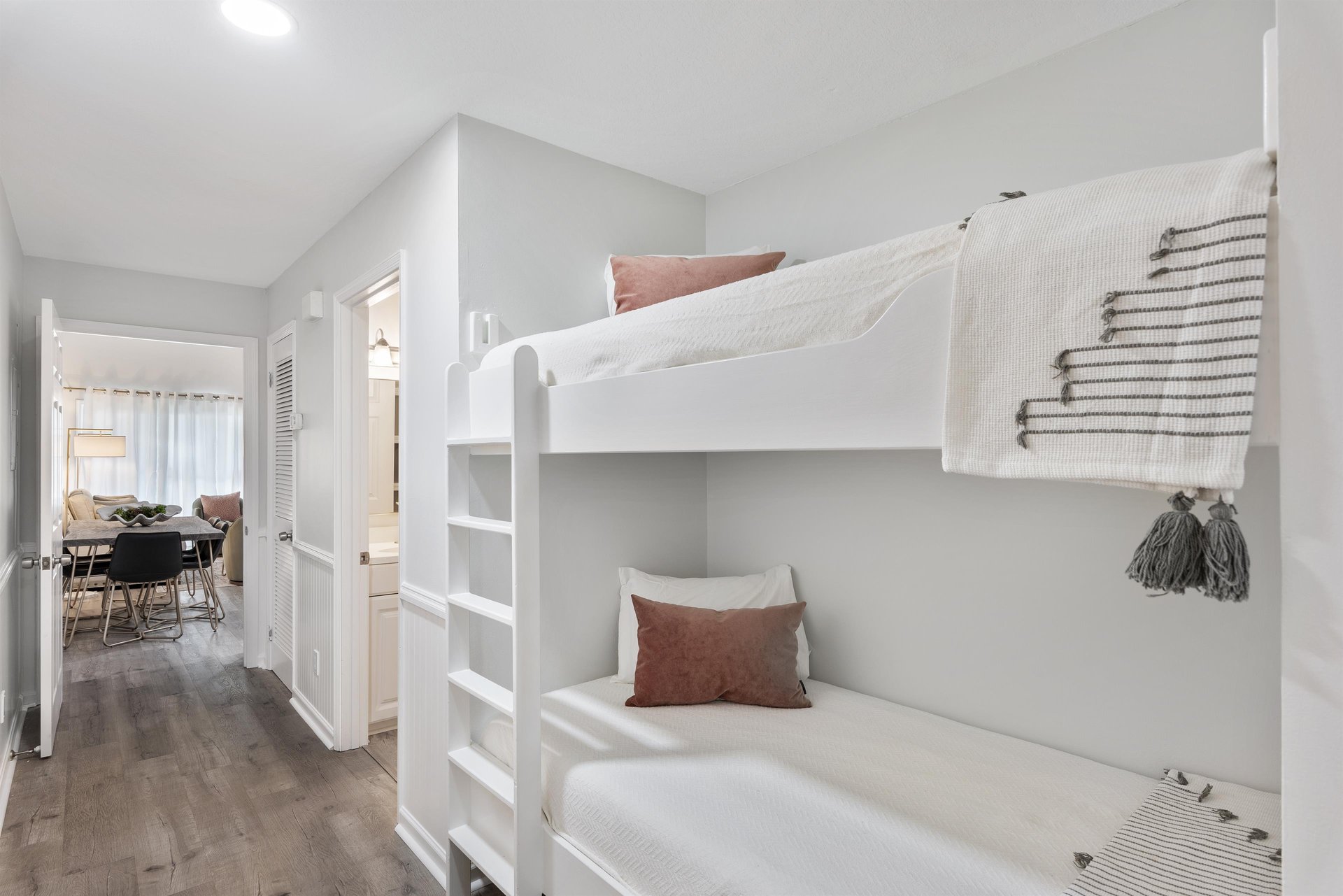 Coral Reef Club 45 11