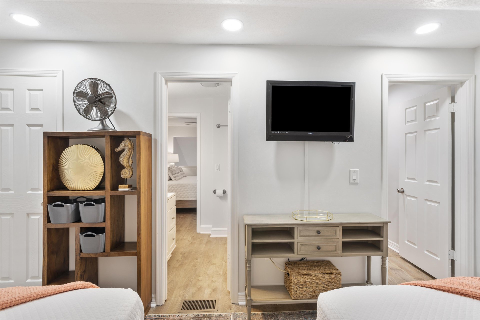 Coral Reef Club 45 21