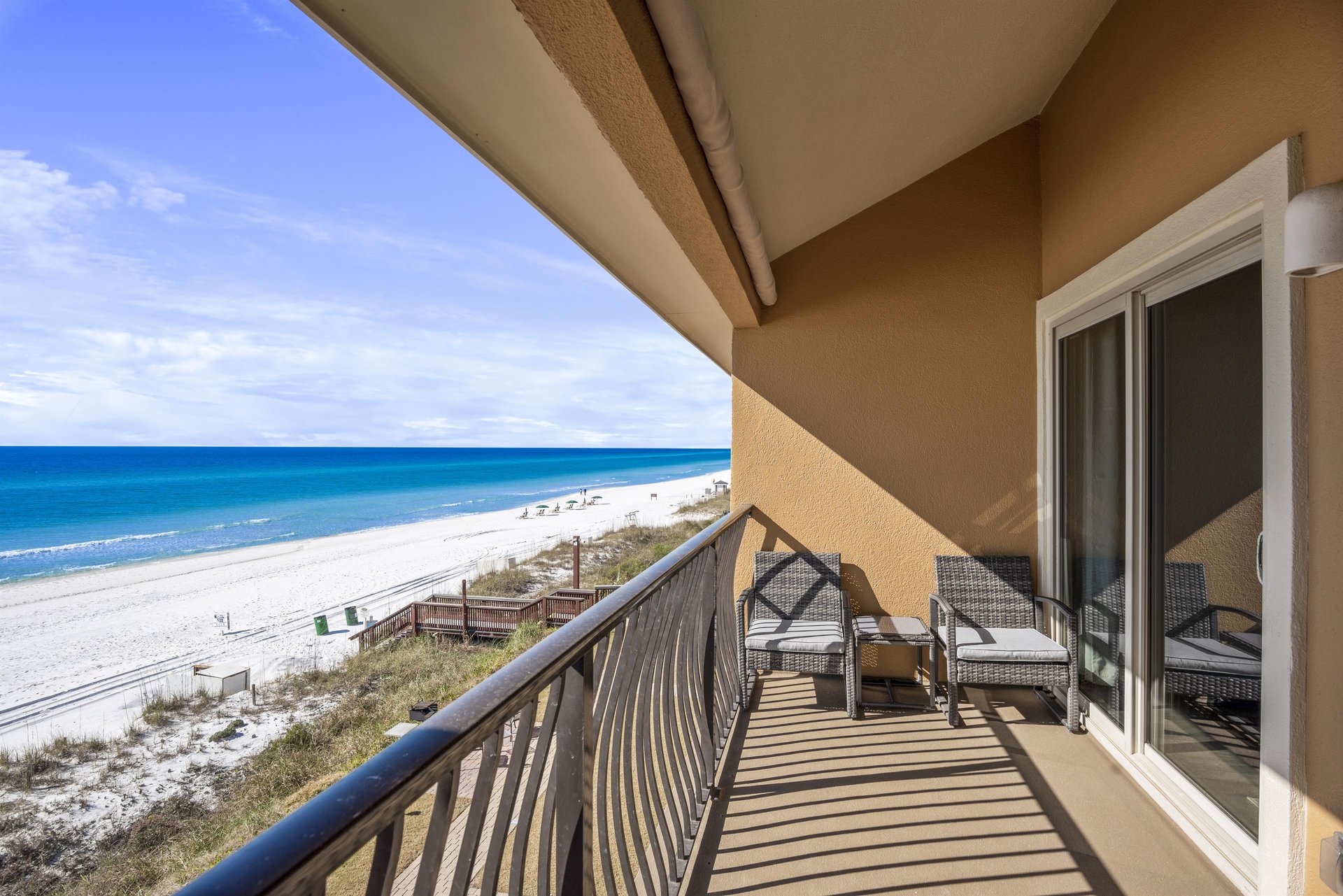 Coral Reef Club 45 23