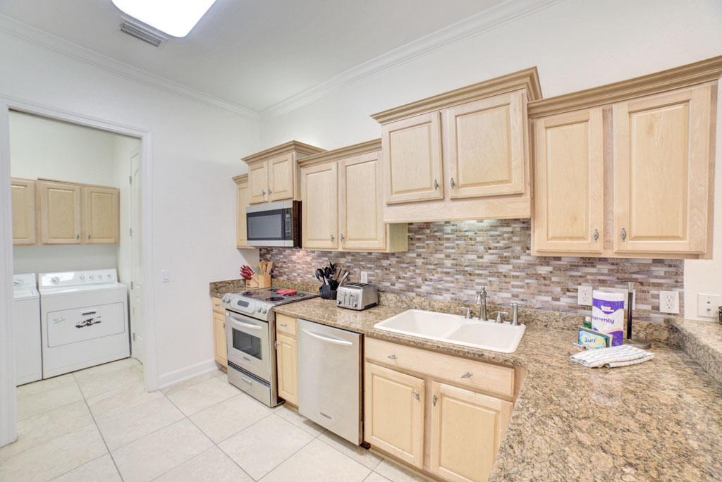 Regency Cabanas H4 10