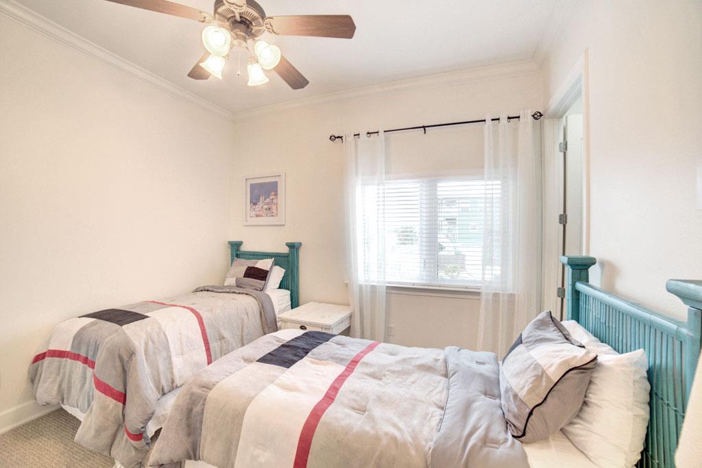 Regency Cabanas H4 16