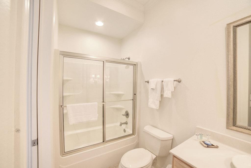 Regency Cabanas H4 17