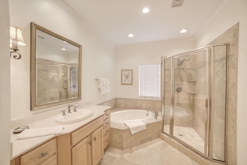 Regency Cabanas H4 24