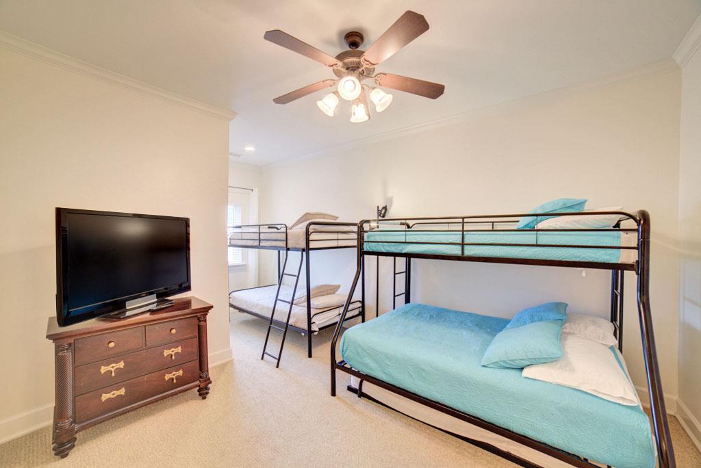 Regency Cabanas H4 26