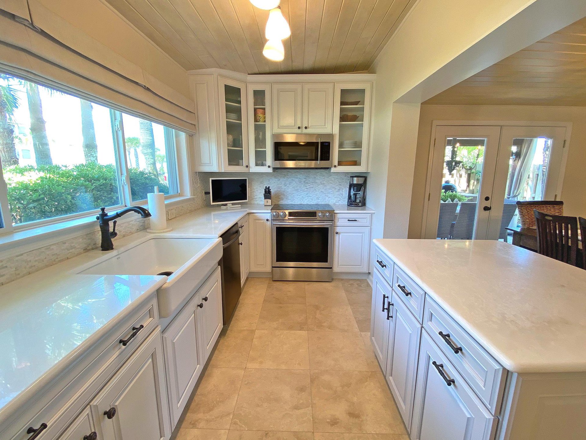 Ariola 103  Mermaid Oasis 11