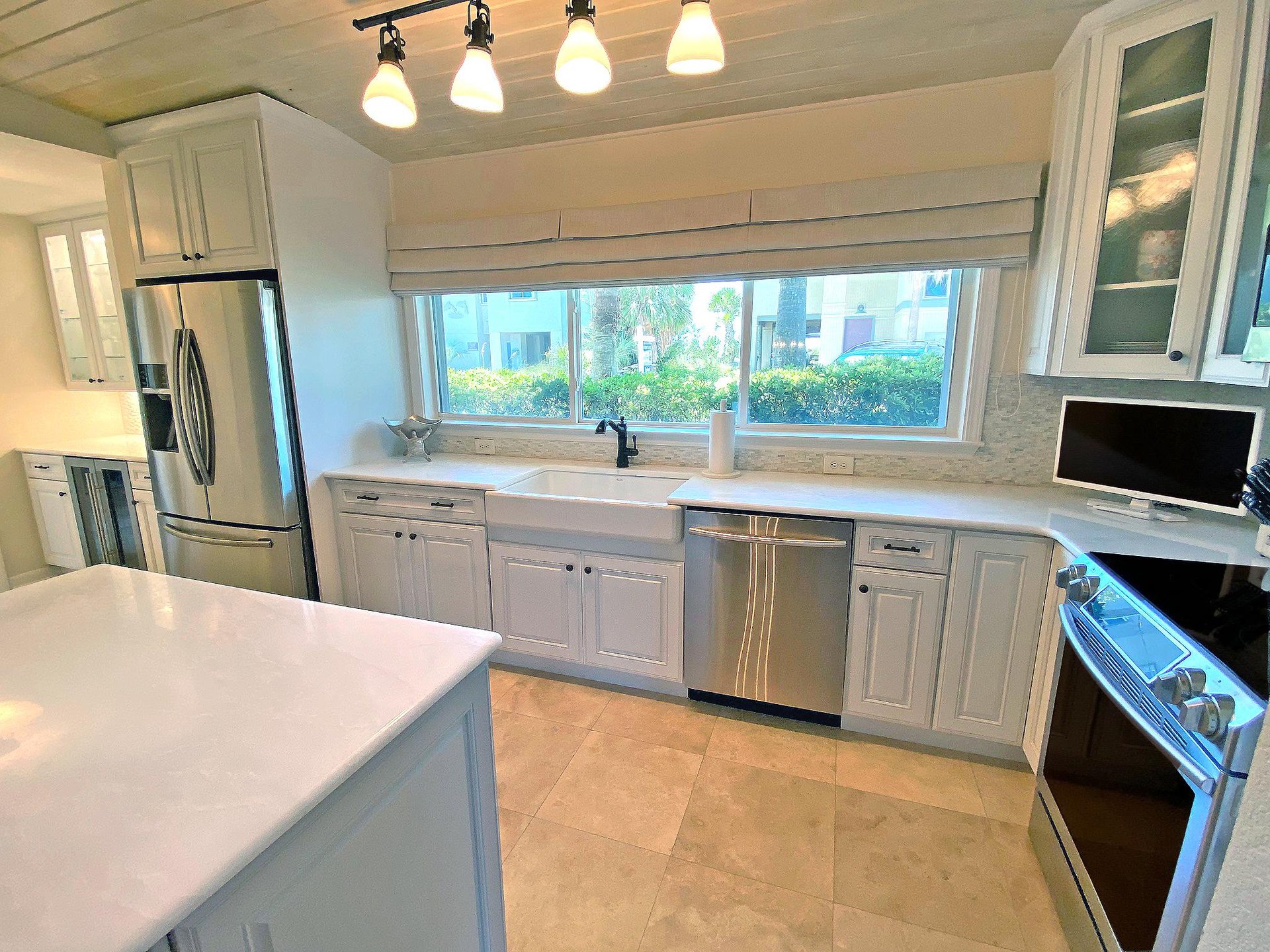 Ariola 103  Mermaid Oasis 12