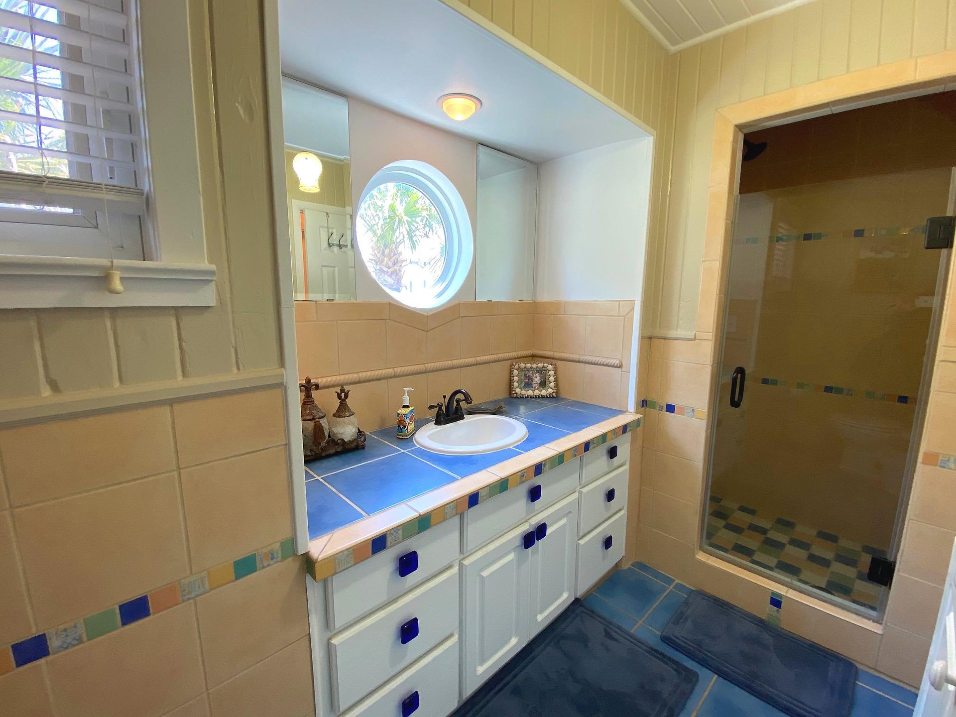 Ariola 103  Mermaid Oasis 40