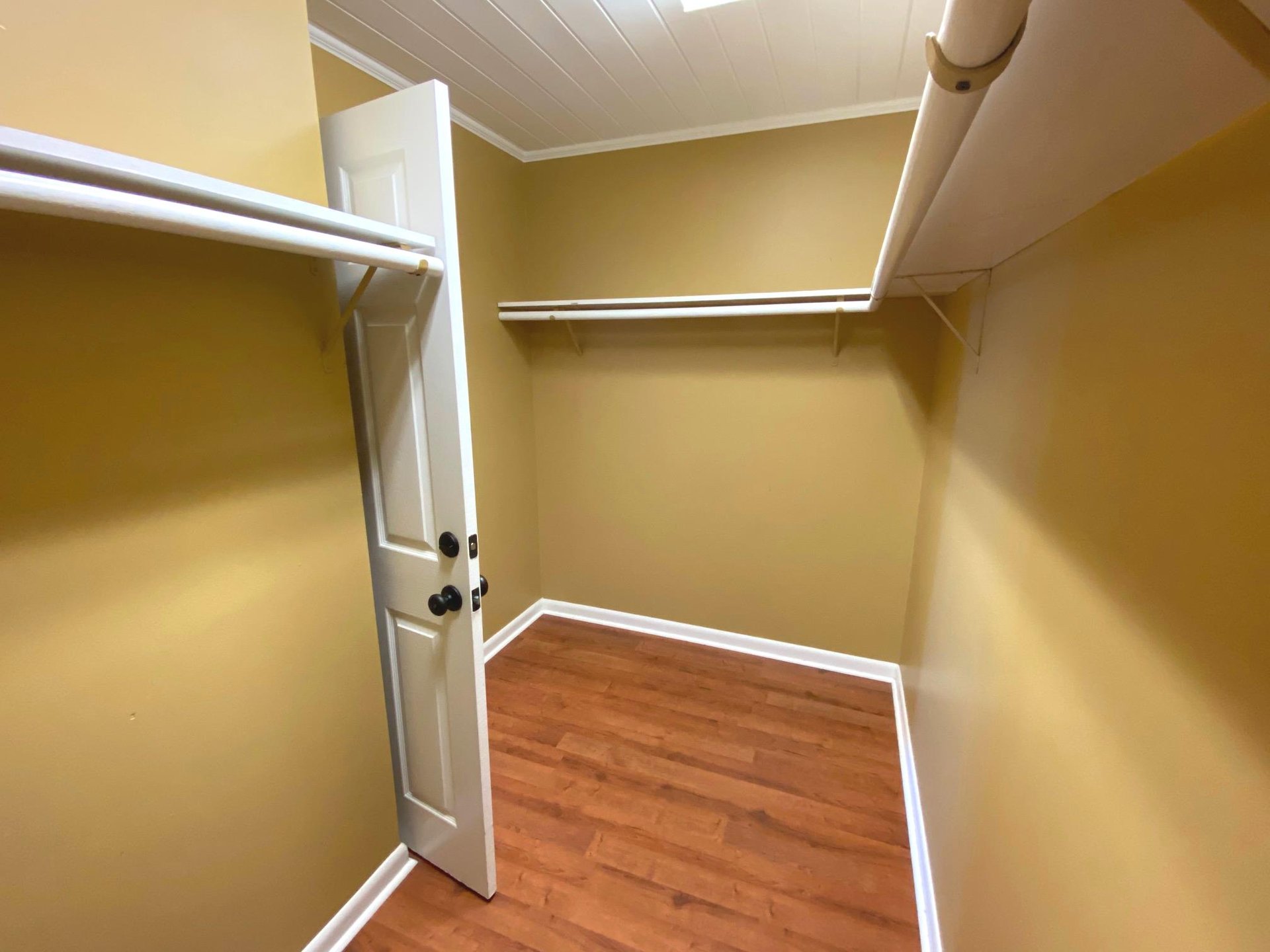 Ariola 103  Mermaid Oasis 44