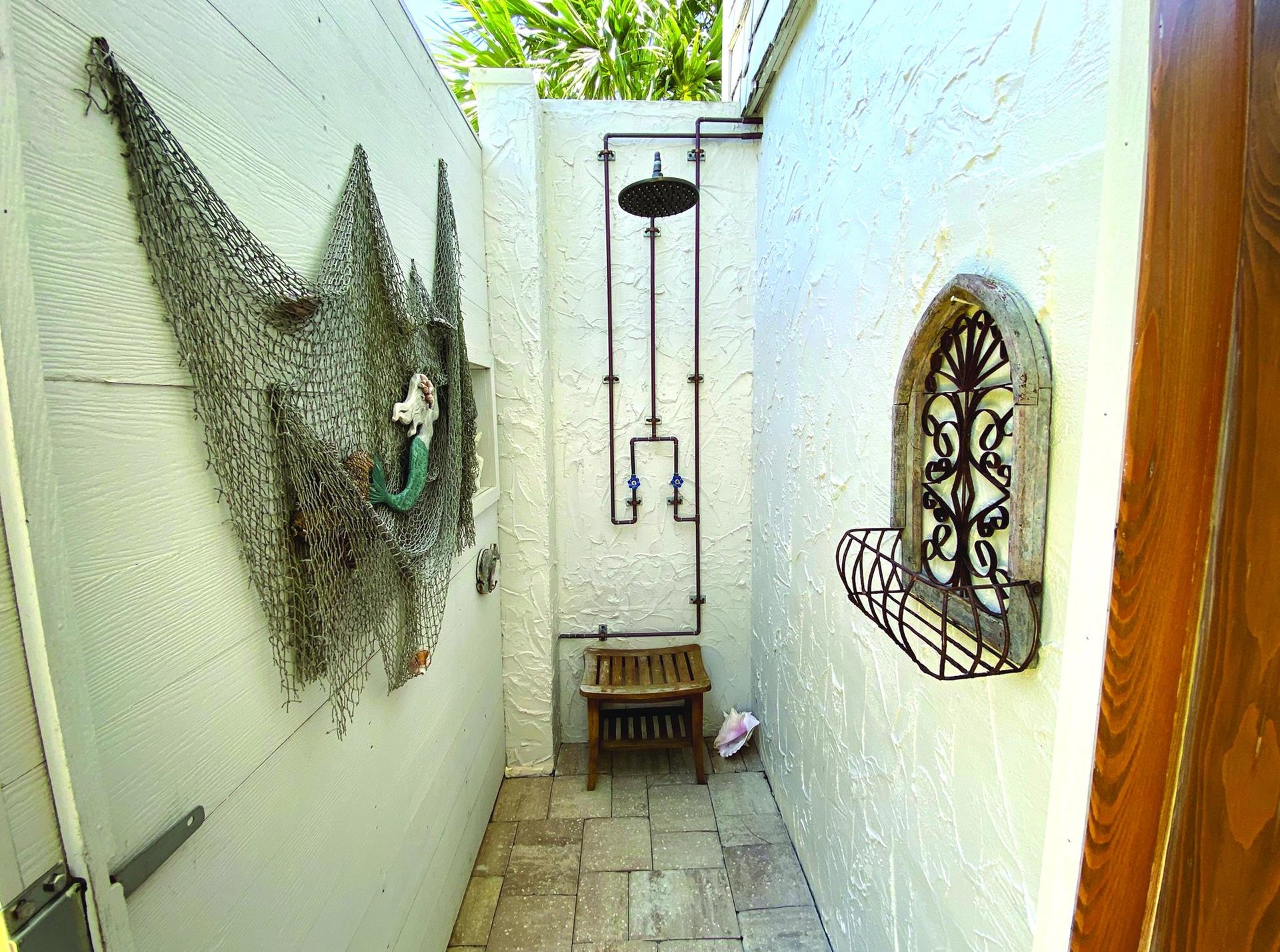 Ariola 103  Mermaid Oasis 54