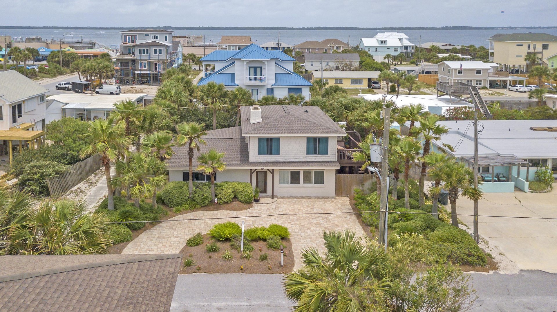 Ariola 103  Mermaid Oasis 62