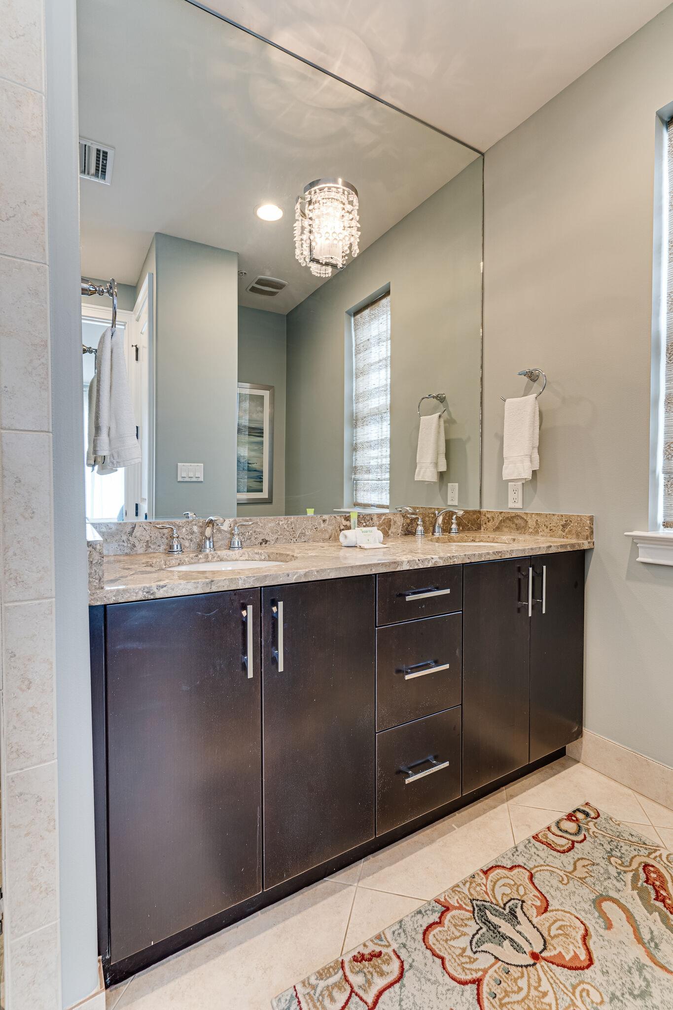 Ocean Front Escape 16