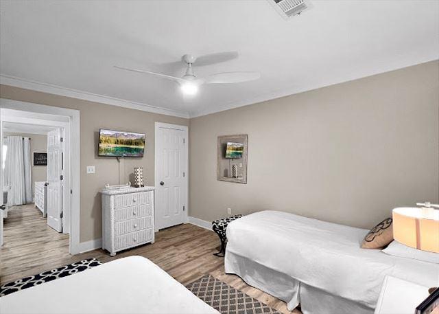 Beachside Villas 122 26