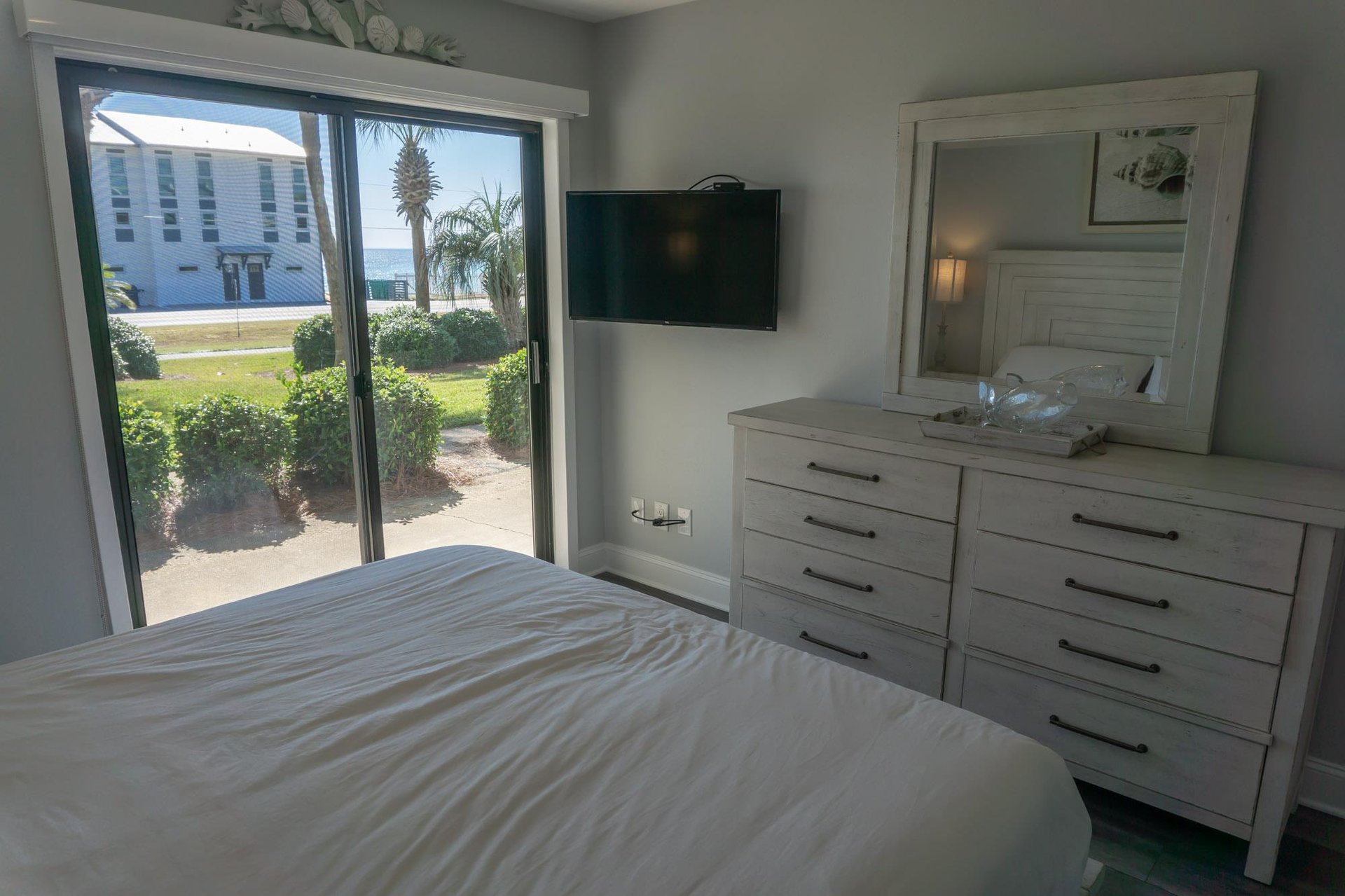 Gulf Winds East  1 16