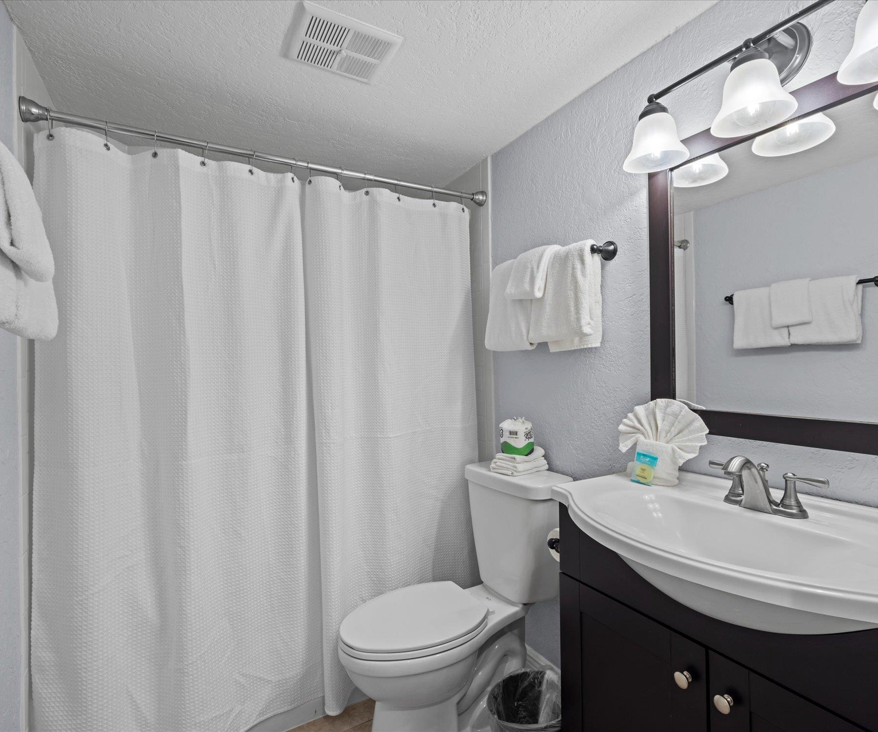 Holiday Surf and Racquet Unit 1A 15