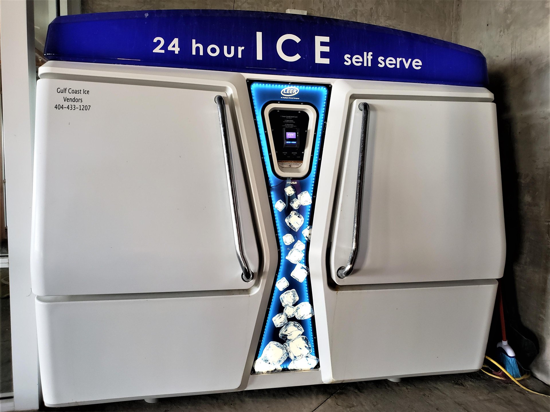 A Wave From It All  Seawind 802 57