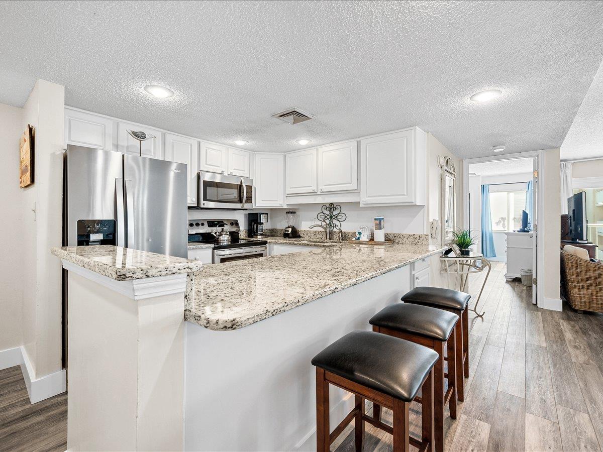 Holiday Surf and Racquet Unit 314 6