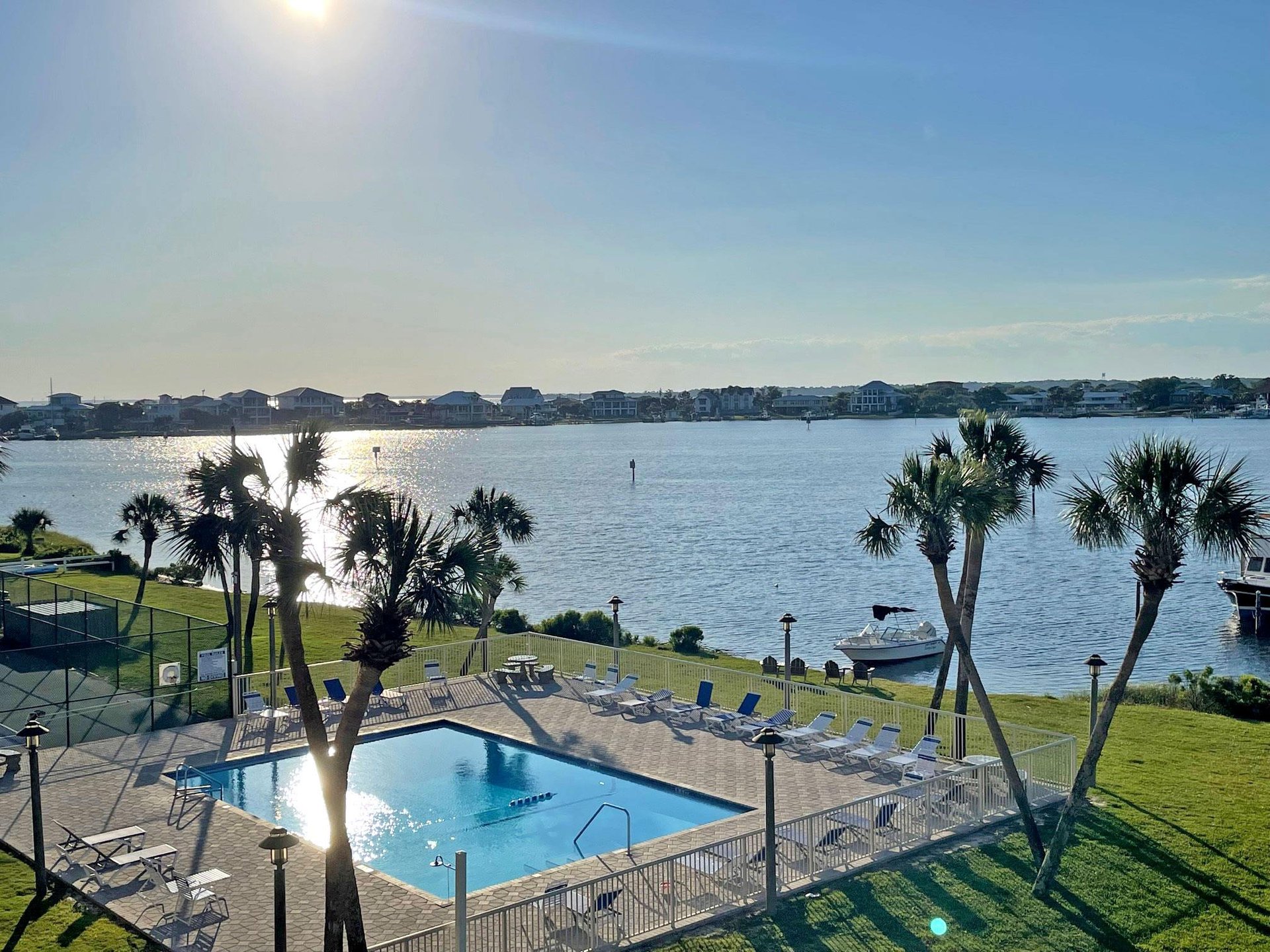 Sabine Yacht and Racquet Club 3D 40