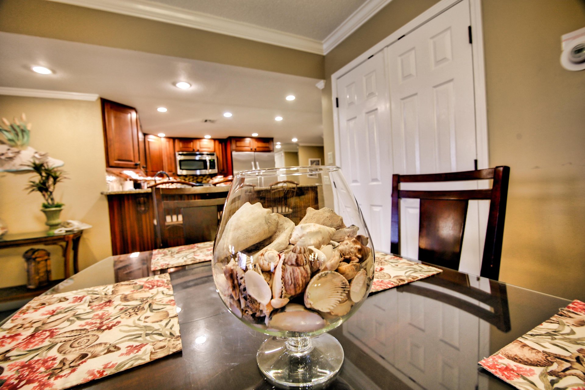 Holiday Surf and Racquet Unit 113 1