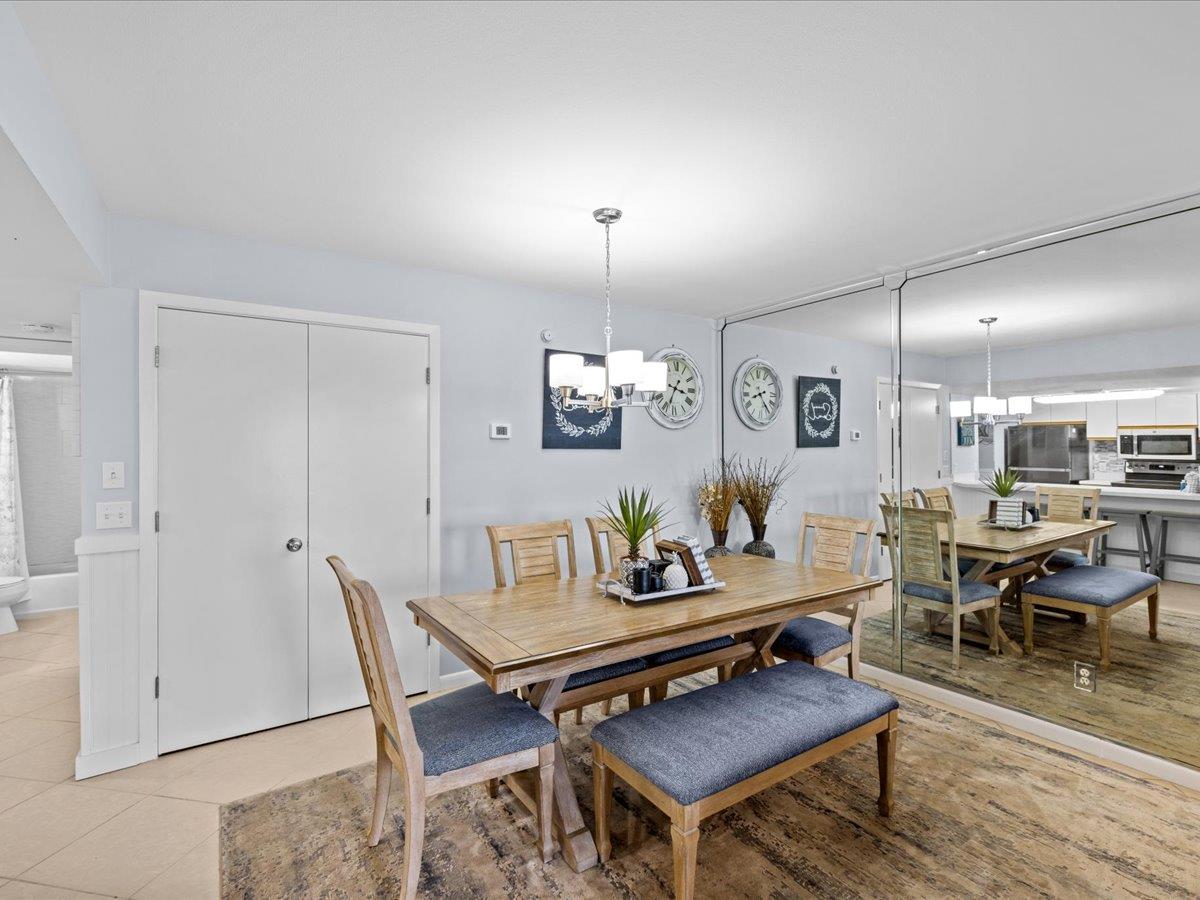 Holiday Surf and Racquet Unit 102 8