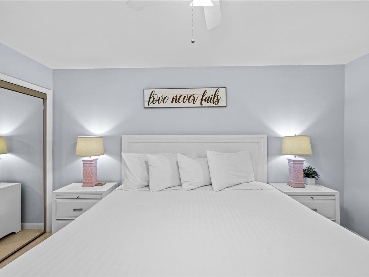 Holiday Surf and Racquet Unit 102 13