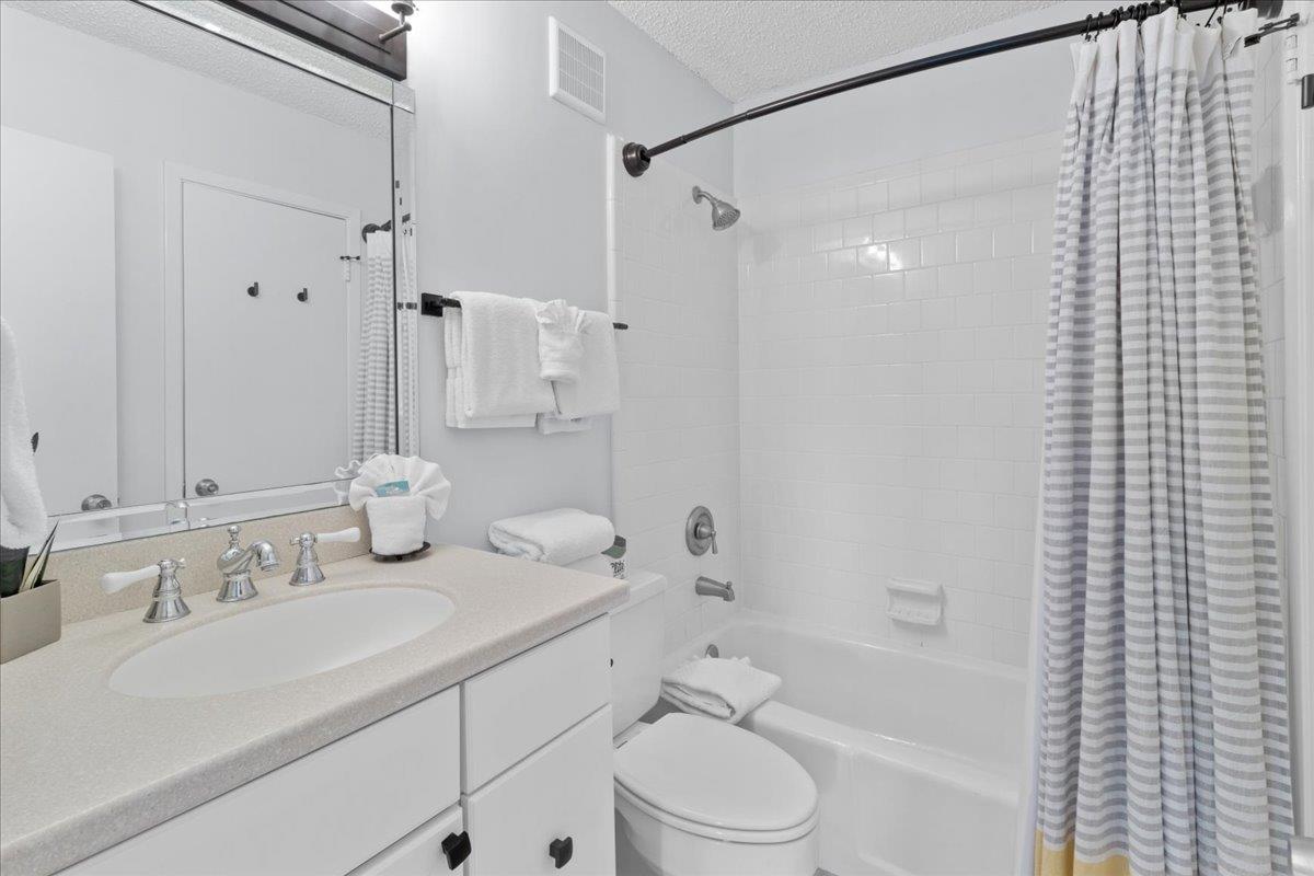 Holiday Surf and Racquet Unit 213 22