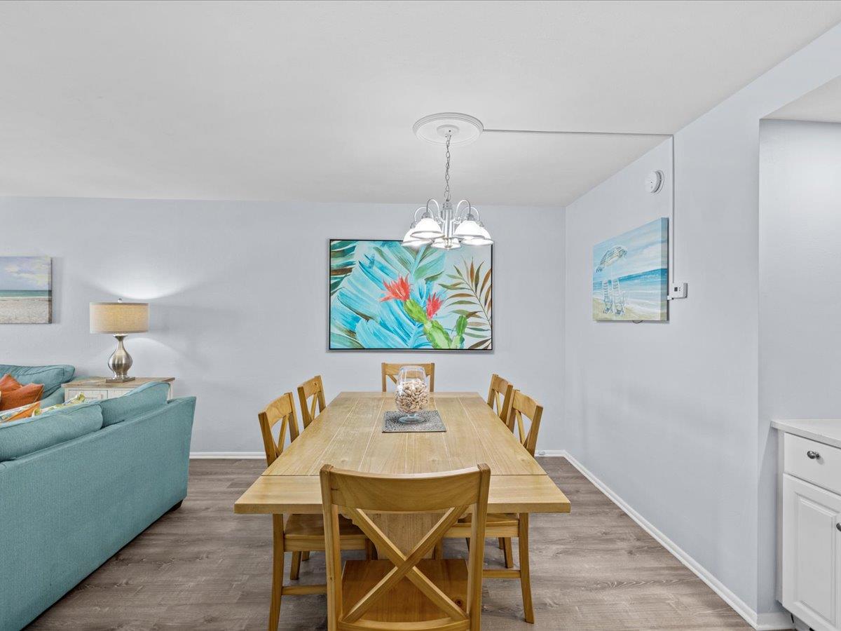 Holiday Surf and Racquet Unit 307 13