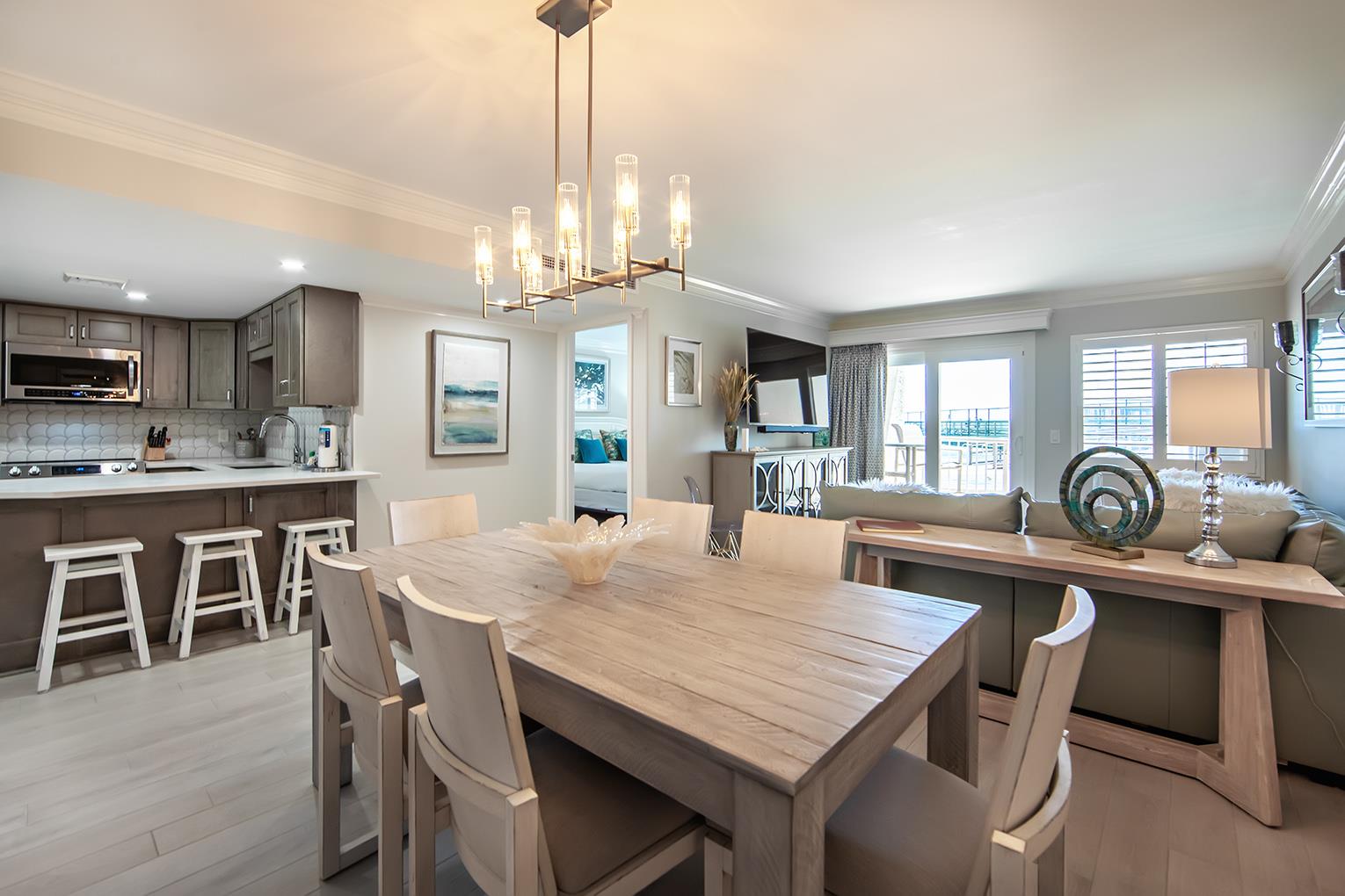 Holiday Surf and Racquet Unit 104 8