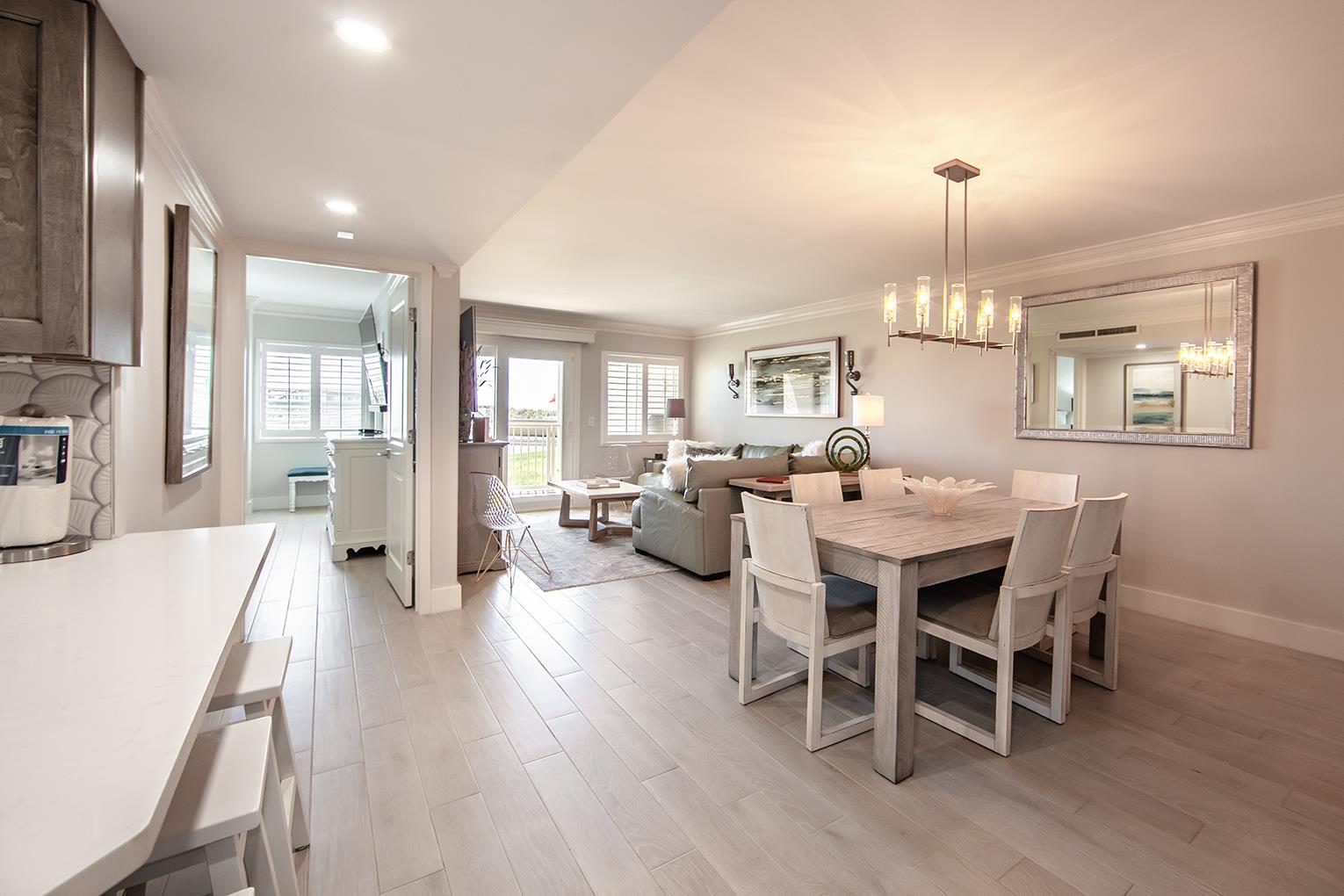 Holiday Surf and Racquet Unit 104 9