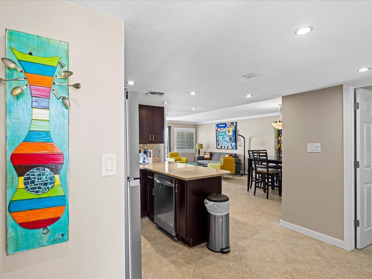 Holiday Surf and Racquet Unit 301 2