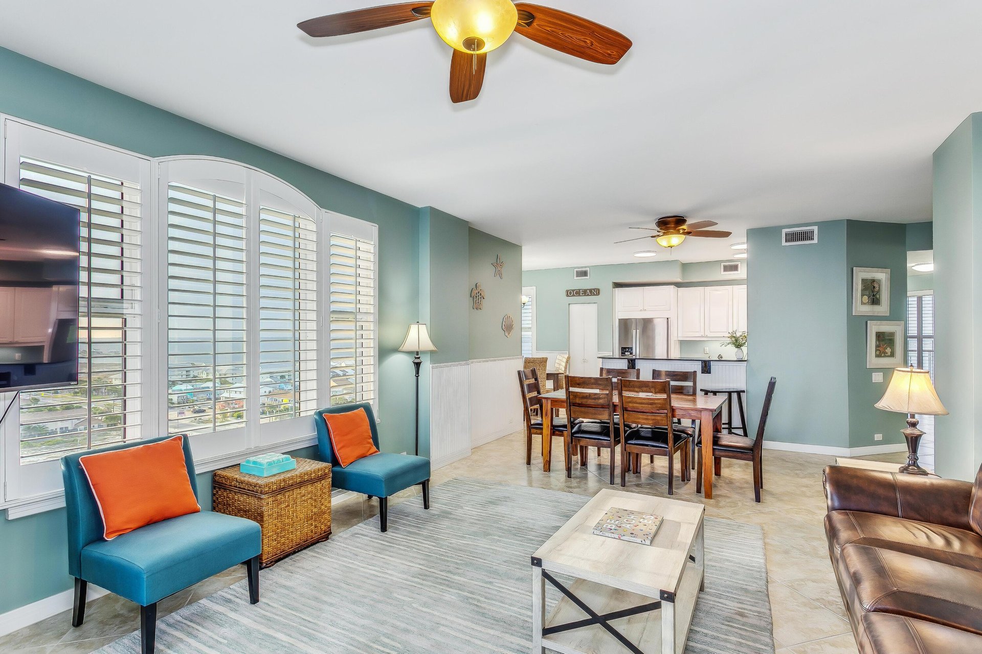 Beach Colony West 11F 8