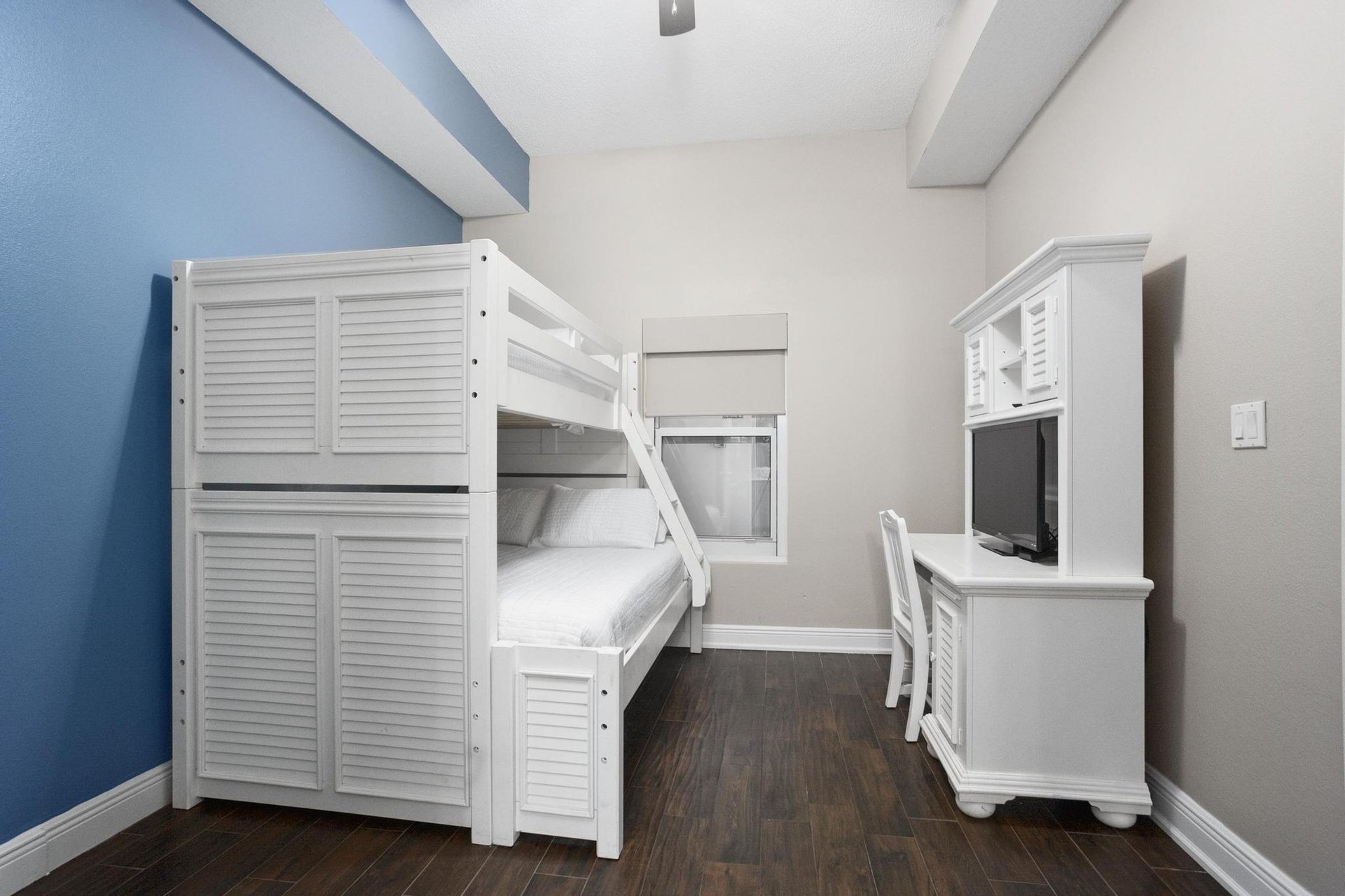 Summerwinds West 1501 9