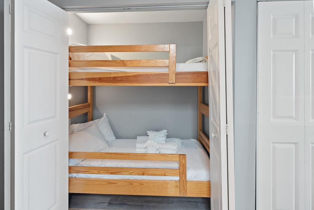 Beach Club Doral 1102 11