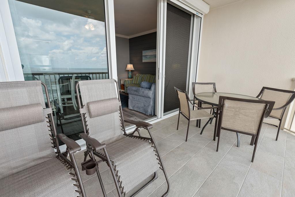 Beach Club Doral 1102 26