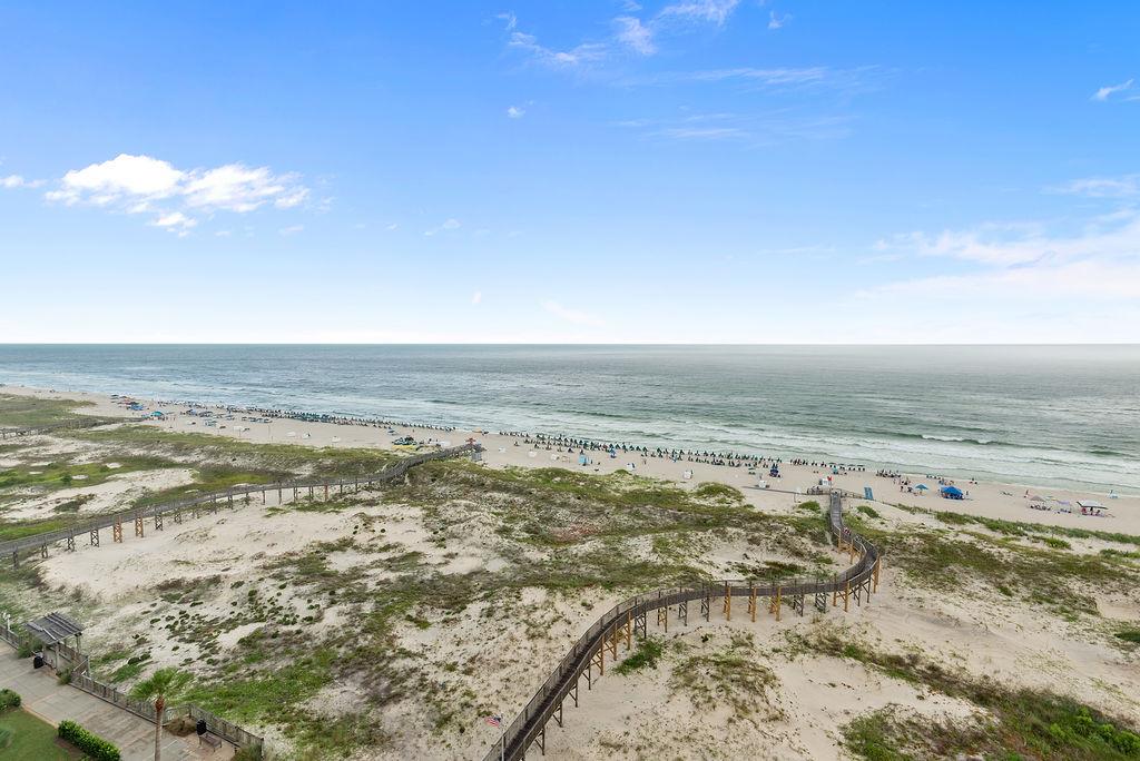 Beach Club Doral 1102 30