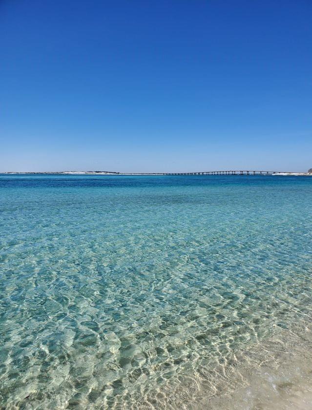 Holiday Surf and Racquet Unit 713 27