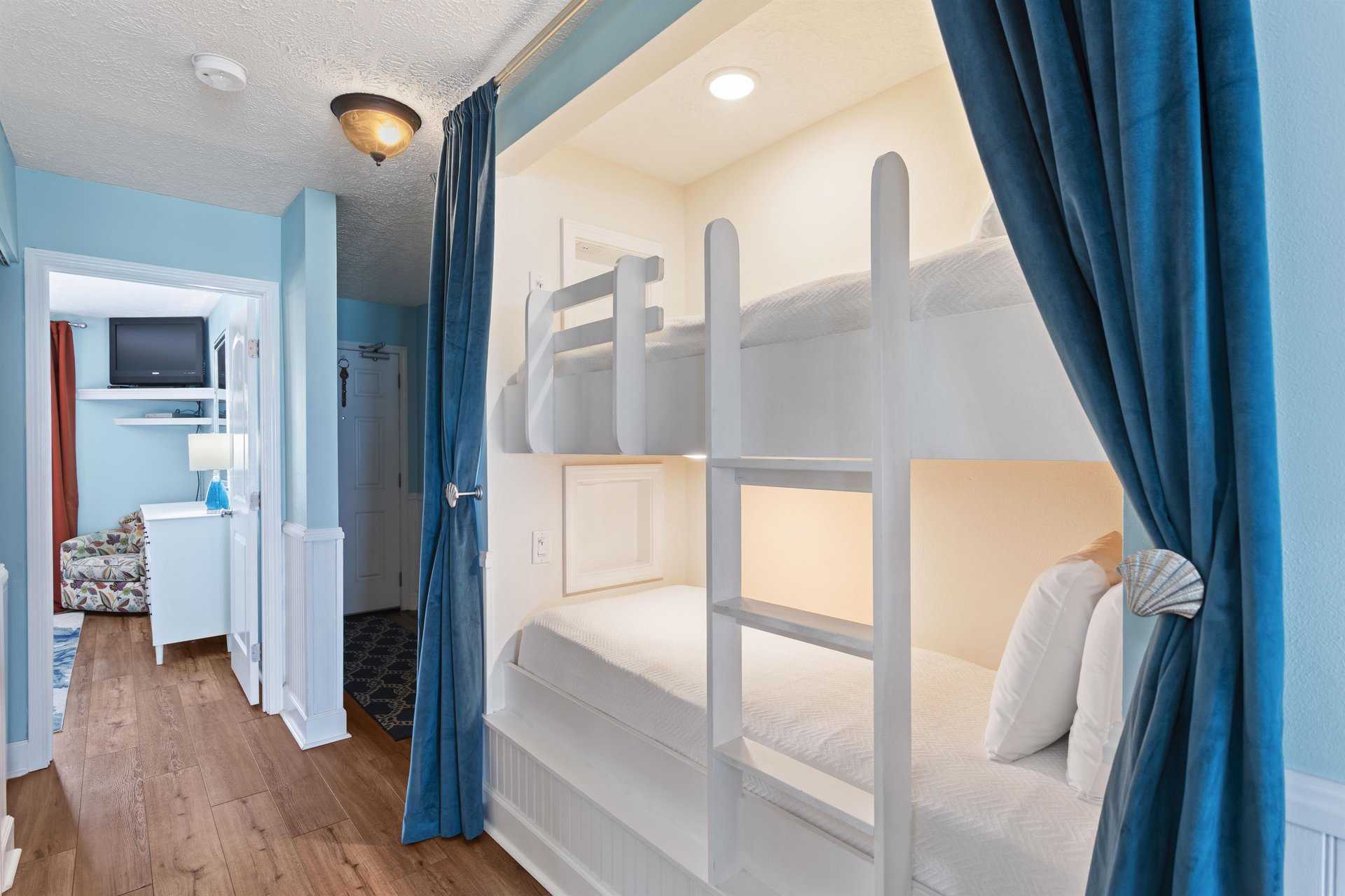 Destin Seafarer 102 10