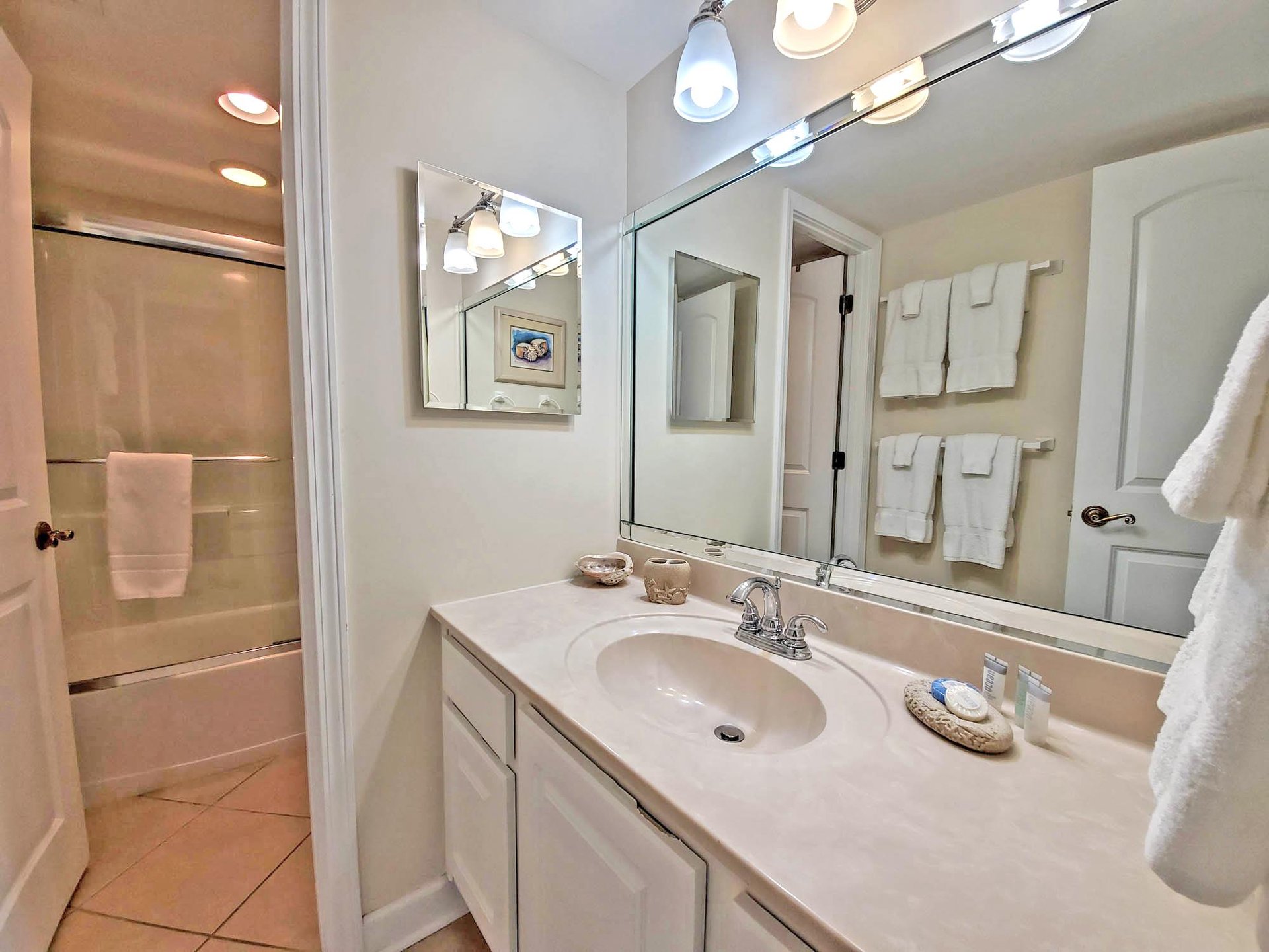 Regency Towers 501E 19